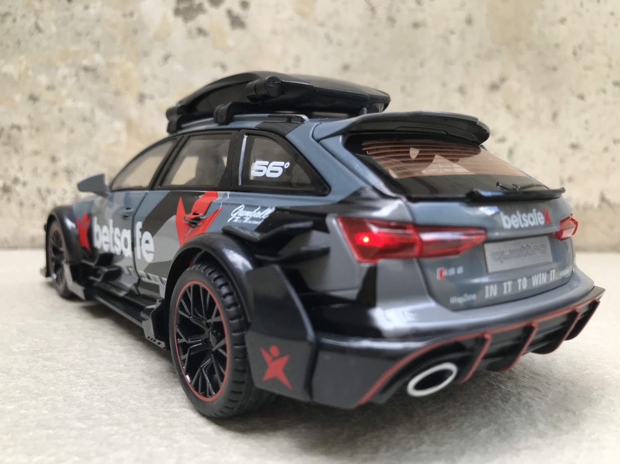 Mô hình xe AUDI RS6 Sport 1:24
