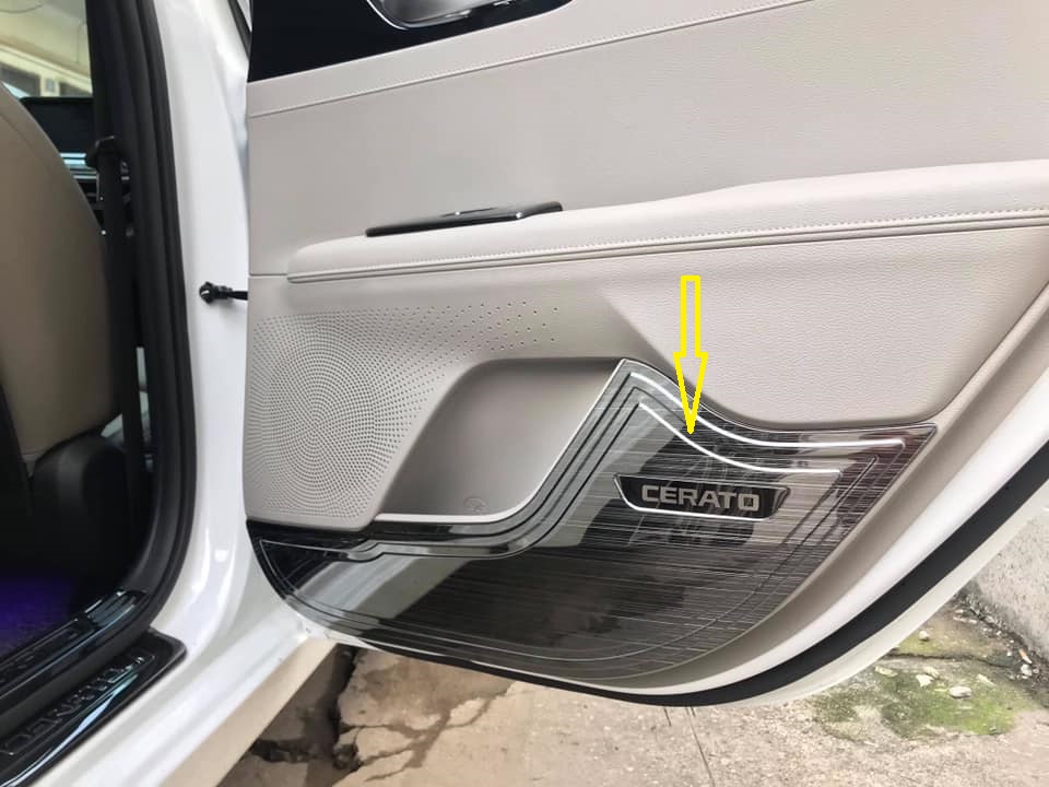 ốp chống xước cánh cửa titan ceraro 2019, 2020, 2021 ốp tapli cửa cerato 2019, 2020, 2021