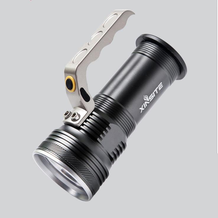 Đèn pin siêu sáng hợp kim nhôm bóng LED 5W chiếu xa 300m sử dụng pin sạc 3.7v 4800mah