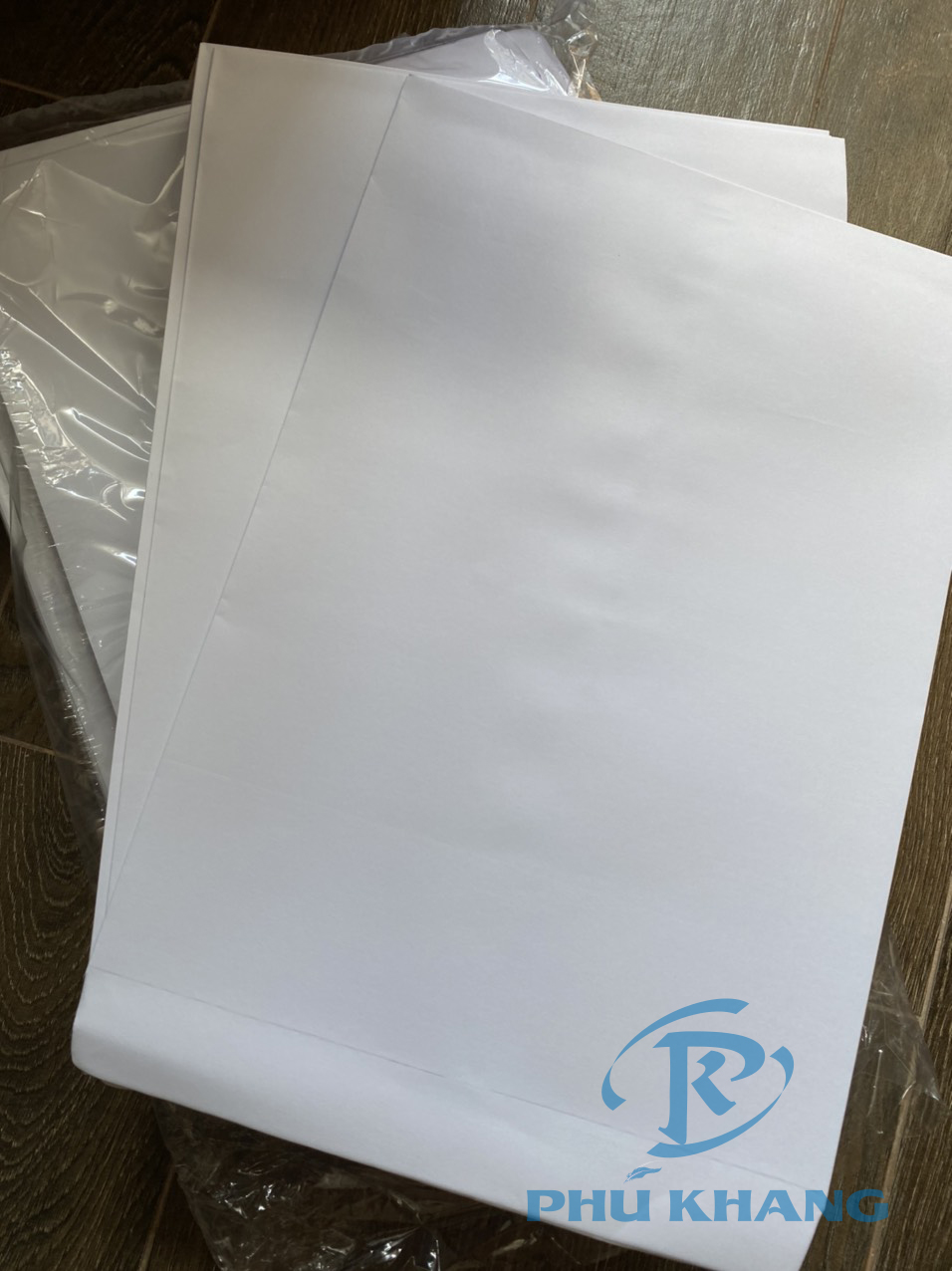 Bao thư trắng A4 định lượng 120gsm