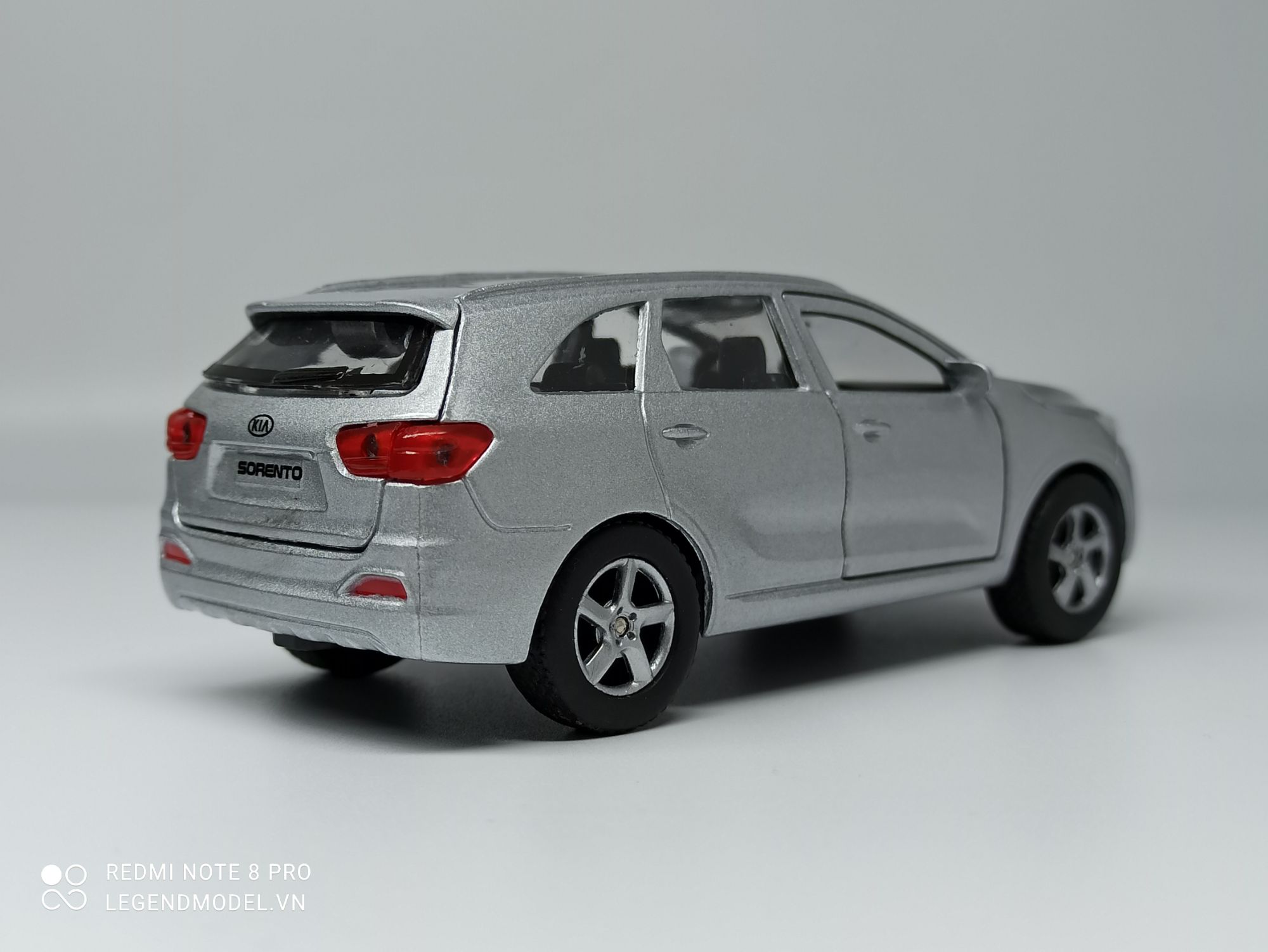 Mô hình xe Kia Sorento
