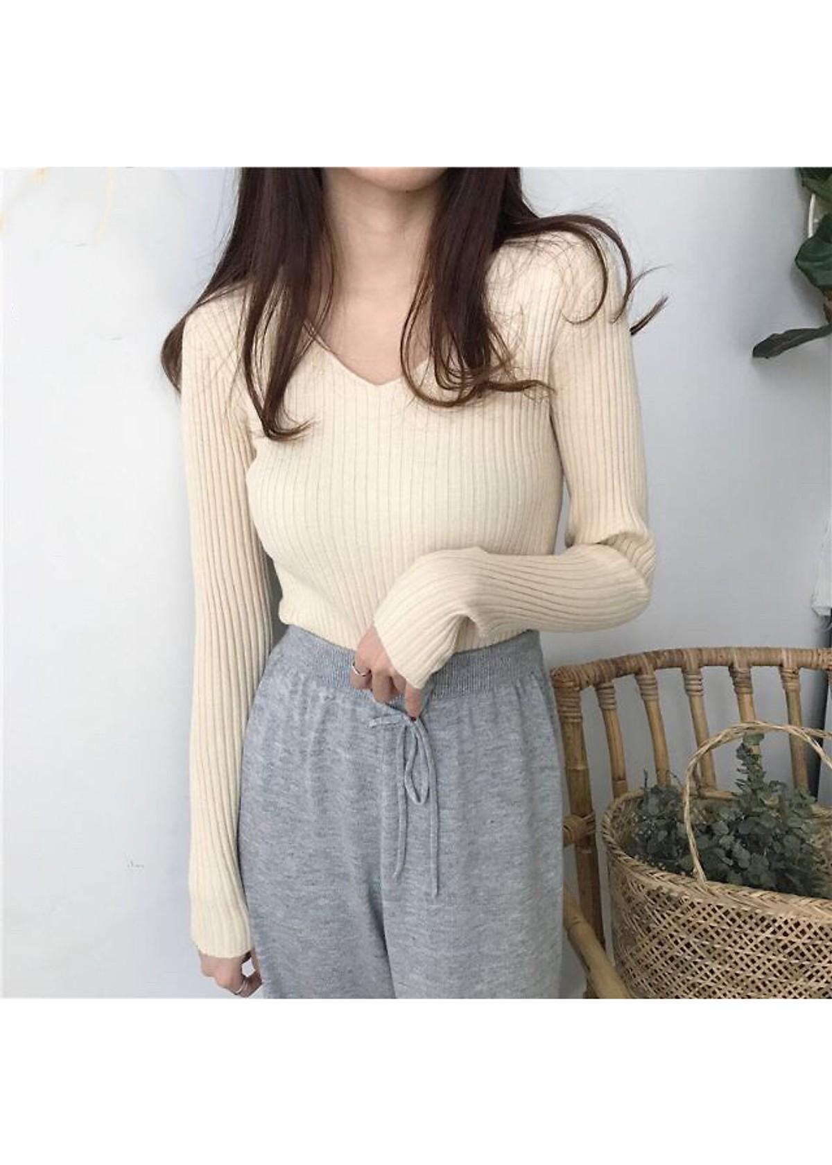 Áo len cổ tim đũa mềm mại