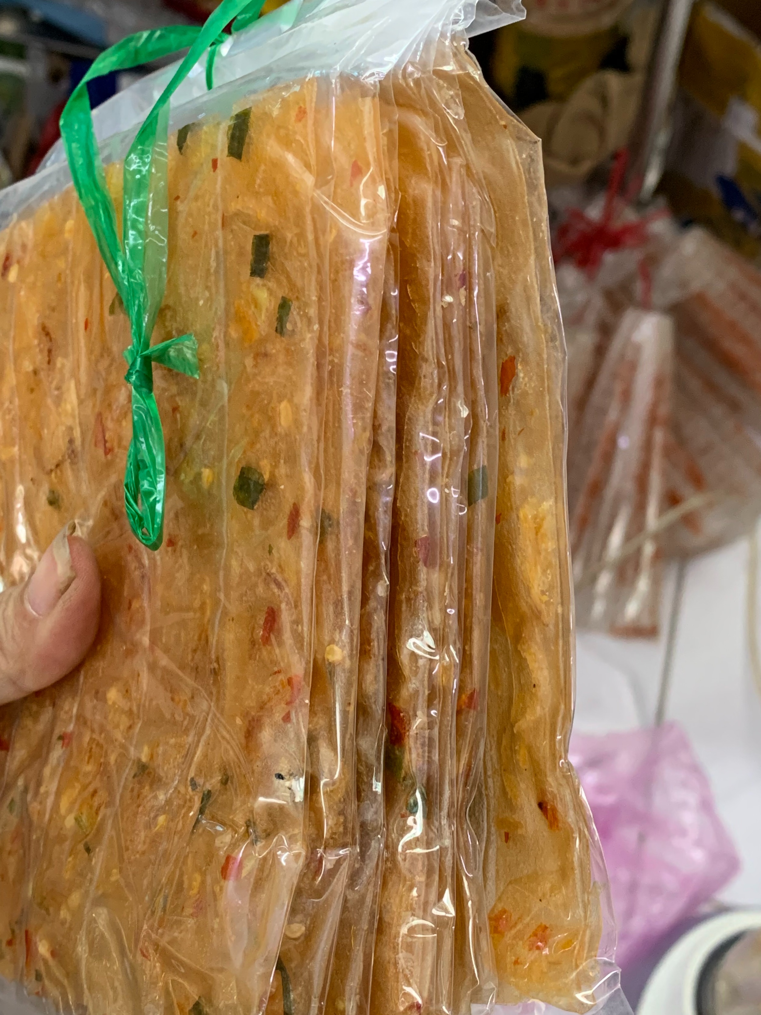 bánh tráng tôm dẽo cuộn hành pji