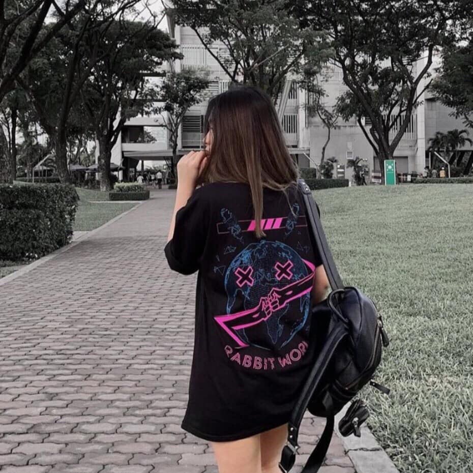Áo thun tay lỡ unisex màu đen RABBIT