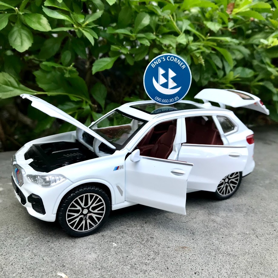 [BNB's Corner] Mô hình xe BMW X5 M Performance tỷ lệ 1:32 - màu trắng