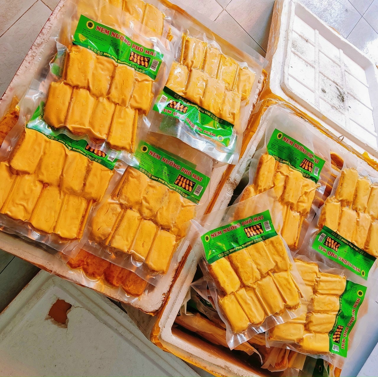 Nem nướng phô mai - Hộp 8 que (giao tphcm)