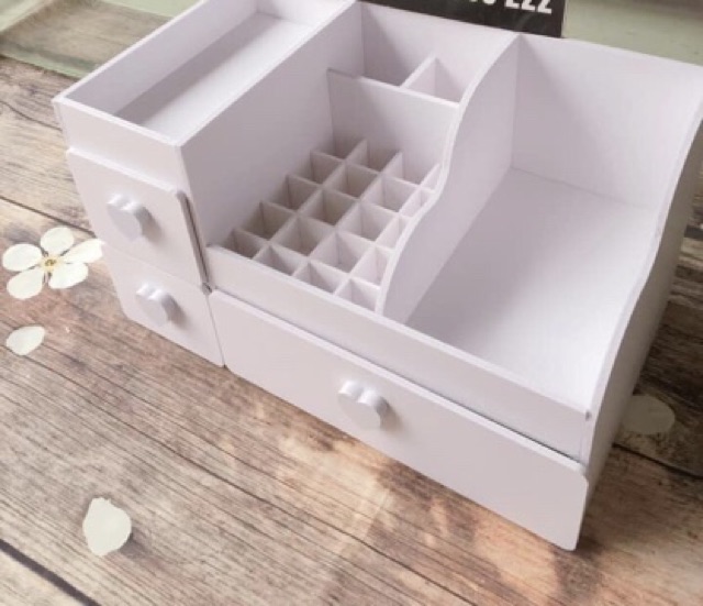 Kệ mỹ phẩm max 35cm màu trắng núm tim full ô son