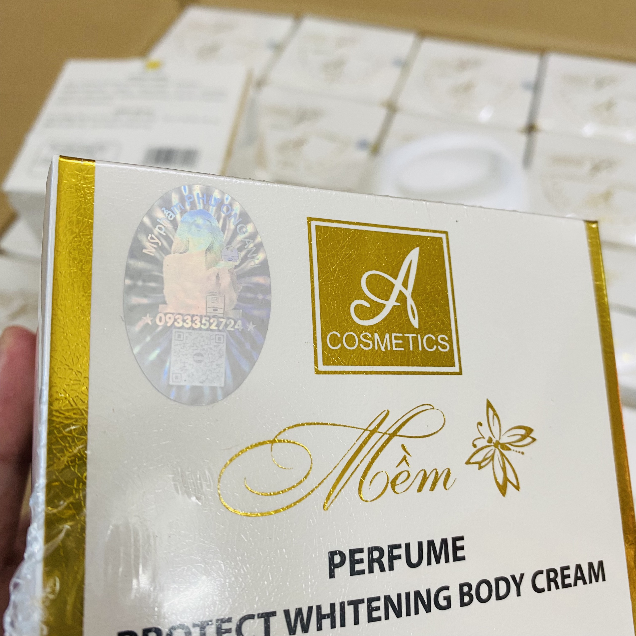 Kem Body Mềm nước hoa Mẫu mới 2023 - Kem Body A Phương Anh