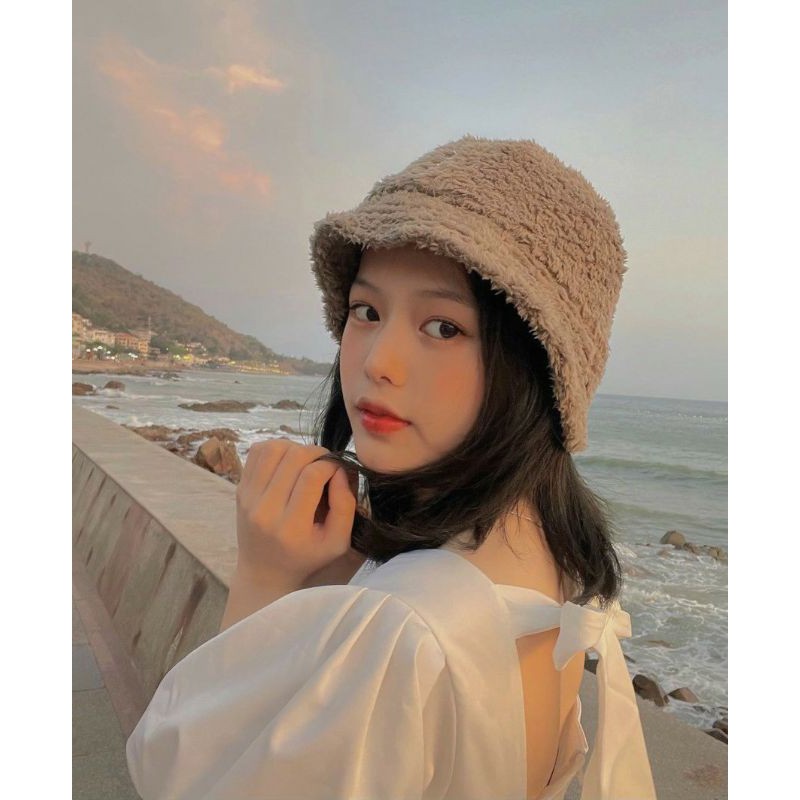 ĐẦM TRẮNG CÓ QUẦN ĐẮP CHÉO CỘT NƠ LƯNG