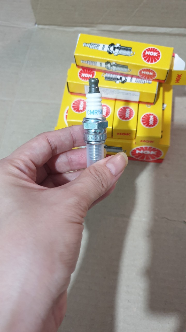 [HCM](JAPAN - NGK) BUGI DÙNG CHO ĐỘNG CƠ 4 THÌ NGK. HÀNG CHÍNH HÃNG