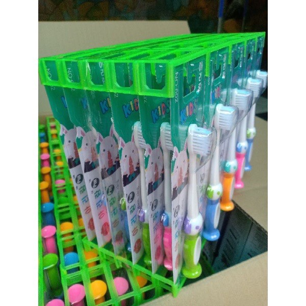 Bàn Chải Đánh Răng Trẻ Em Hình Thú Hãng Kids
