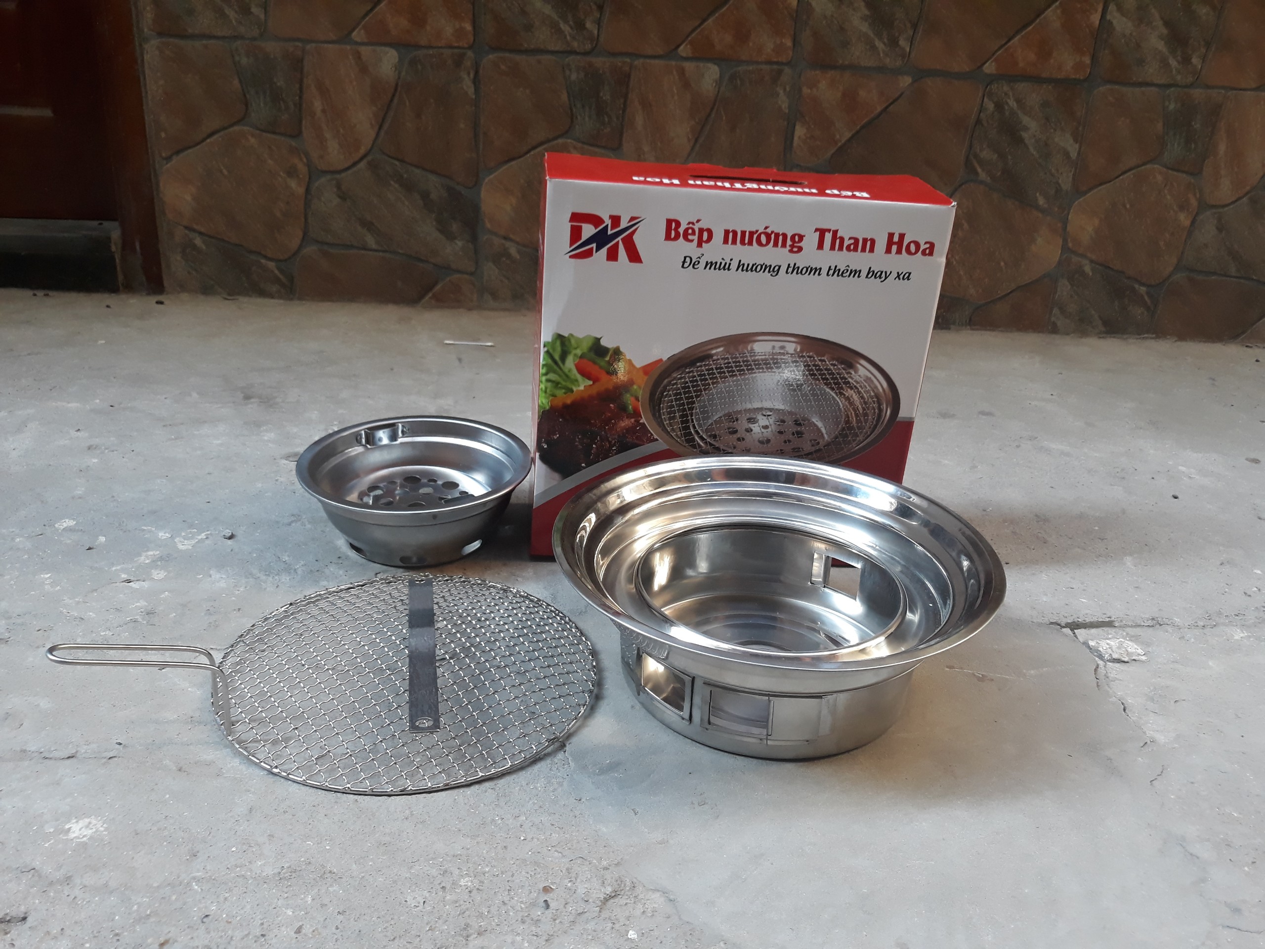 Bếp nướng than hoa đặt âm bàn cho quán nướng