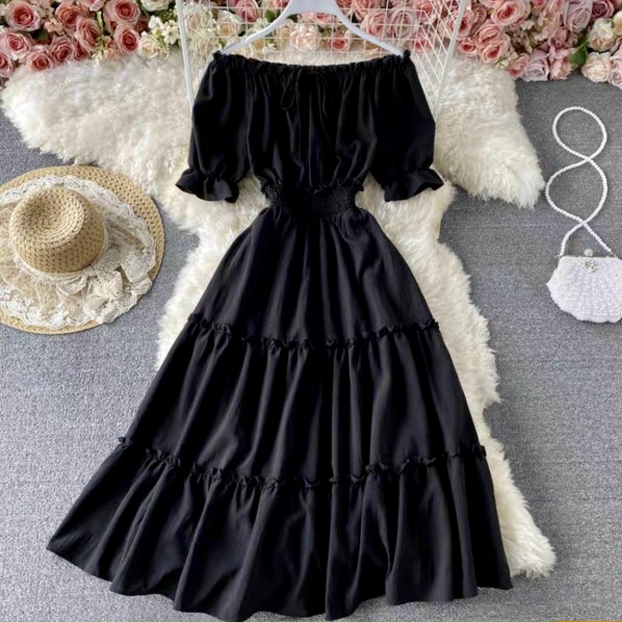 Đầm tầng trễ vai 2 màu