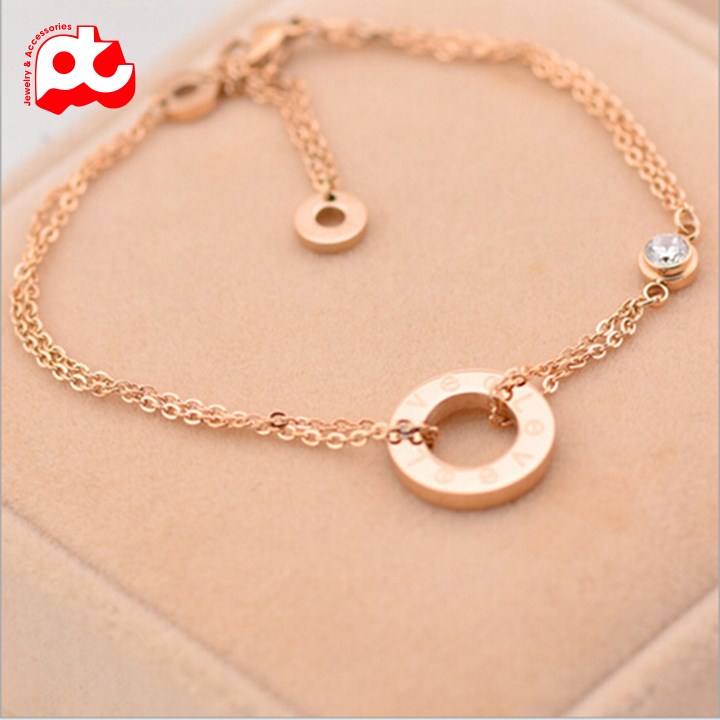 Lắc tay nữ titan tròn khắc chữ love thép không gỉ cao cấp ltnut02