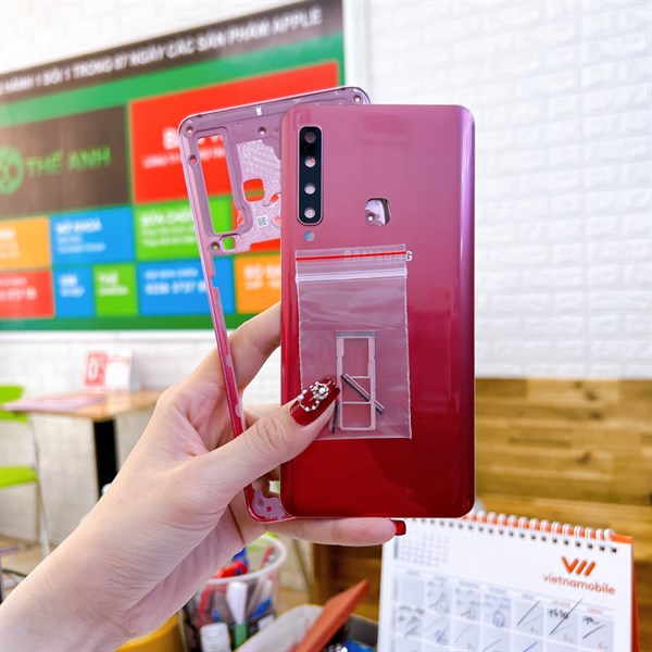 Bộ vỏ Samsung A9 2018 / A920 ( không sườn ) zin mấu máy chuẩn