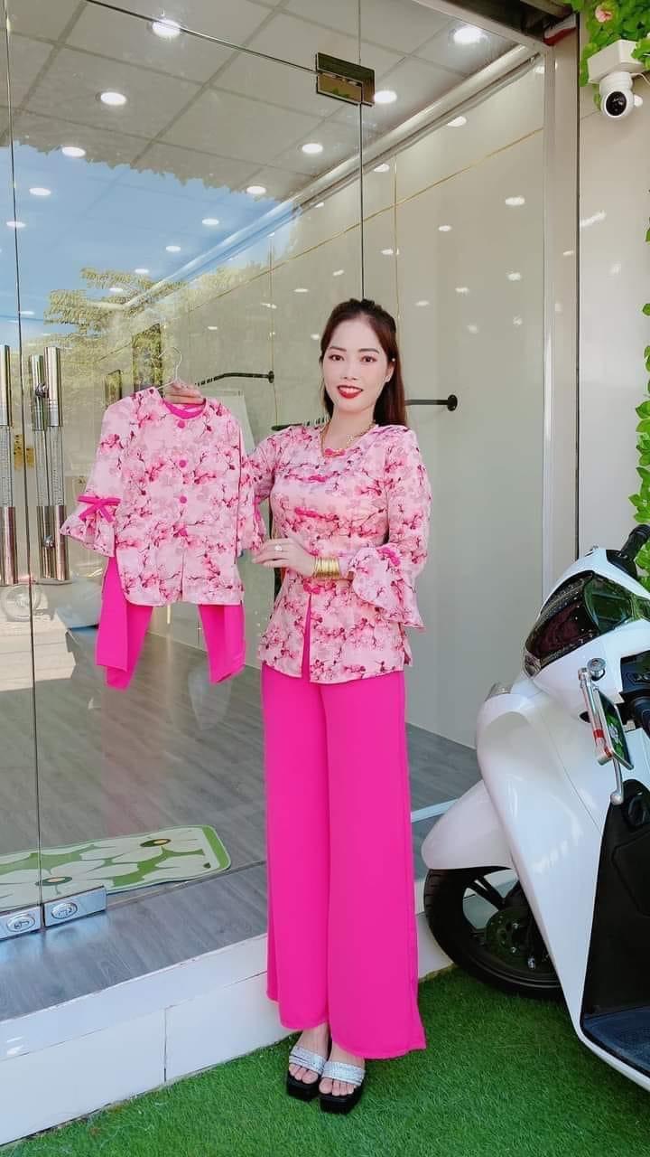 Bộ bà ba vải lụa tay loe cúc bọc cho mẹ và bé gái
