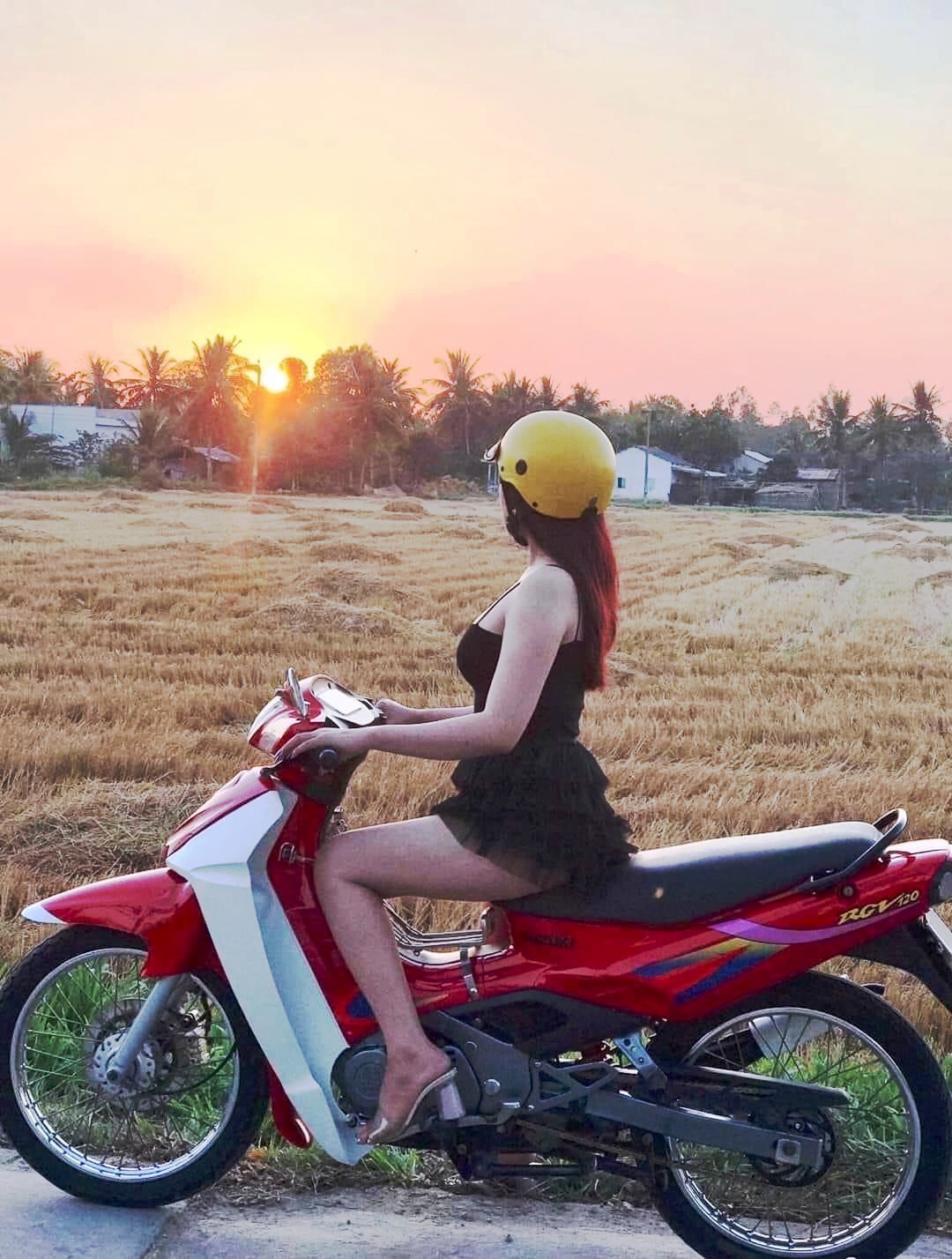 1 CHAI NHỚT HAI THÌ 2T CASTROL 1 LÍT