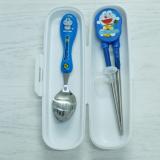 Bộ đũa thìa tập ăn kèm hộp đựng Doraemon (thìa tròn)