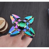 Con Quay 4 cánh Đa Sắc - Đại Chiến