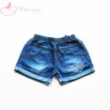 Quần short jeans bé gái thiêu trái tim