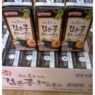 Sữa đậu đen óc chó hạnh nhân Hàn Quốc thùng 24 hộp x 190ml thumbnail