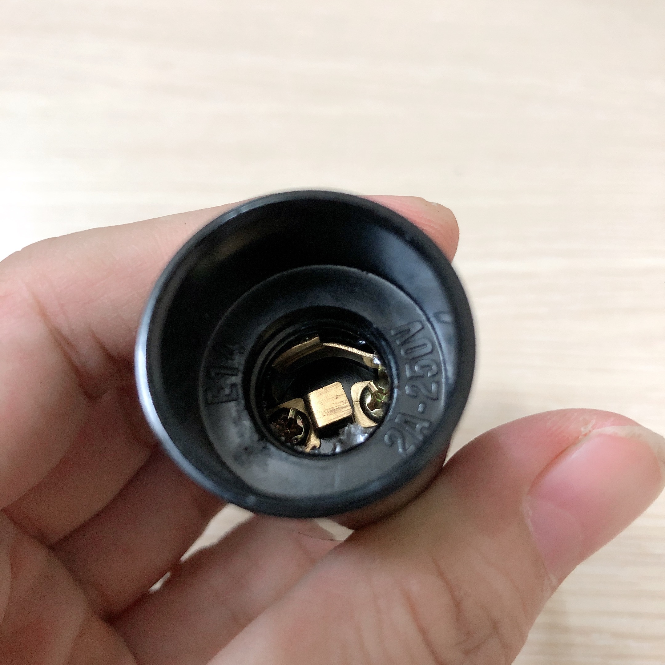 [HCM]Đuôi đèn bóng nến E14