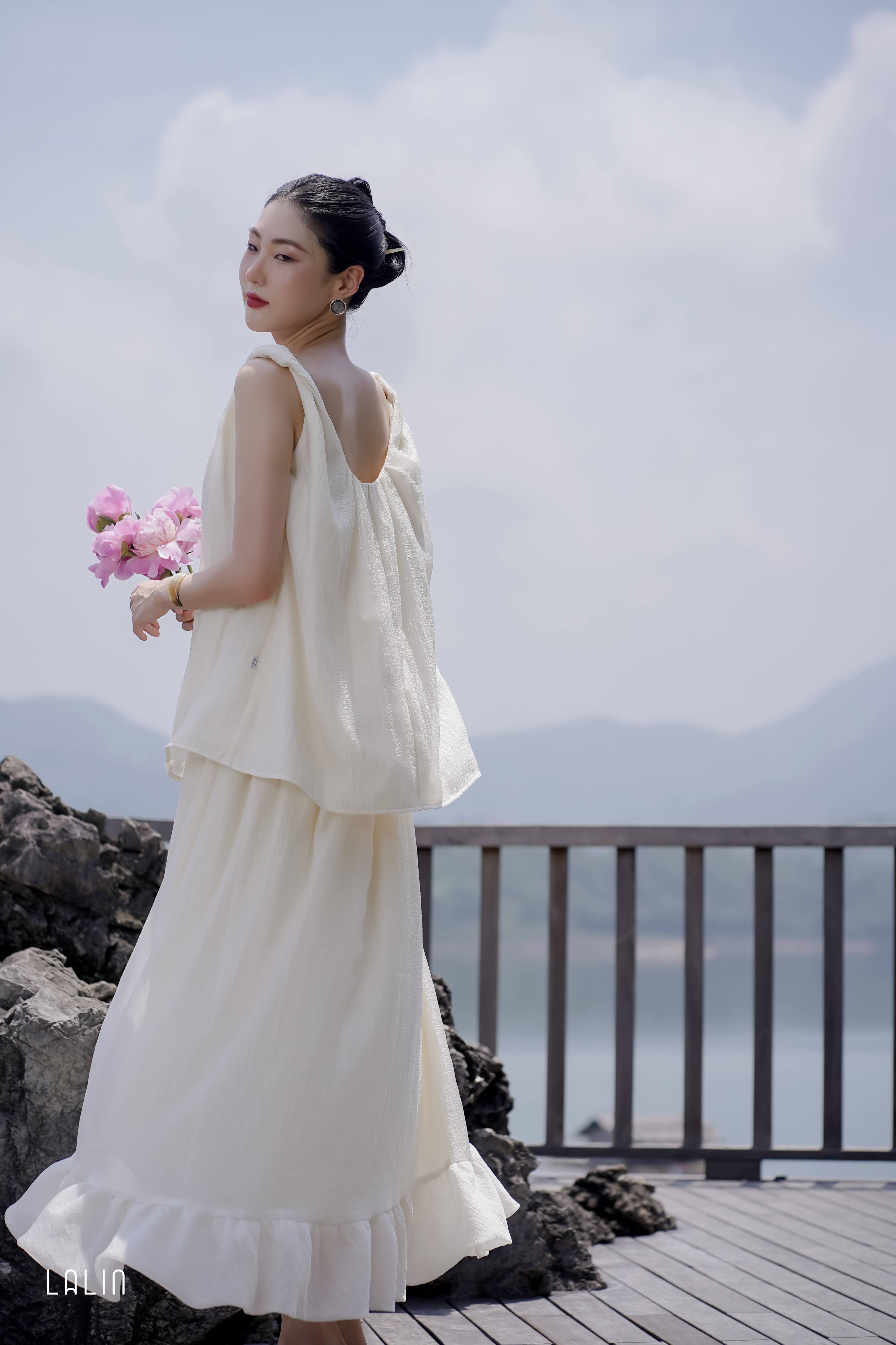 Chân váy tơ Lalin dáng suông Thư Ánh