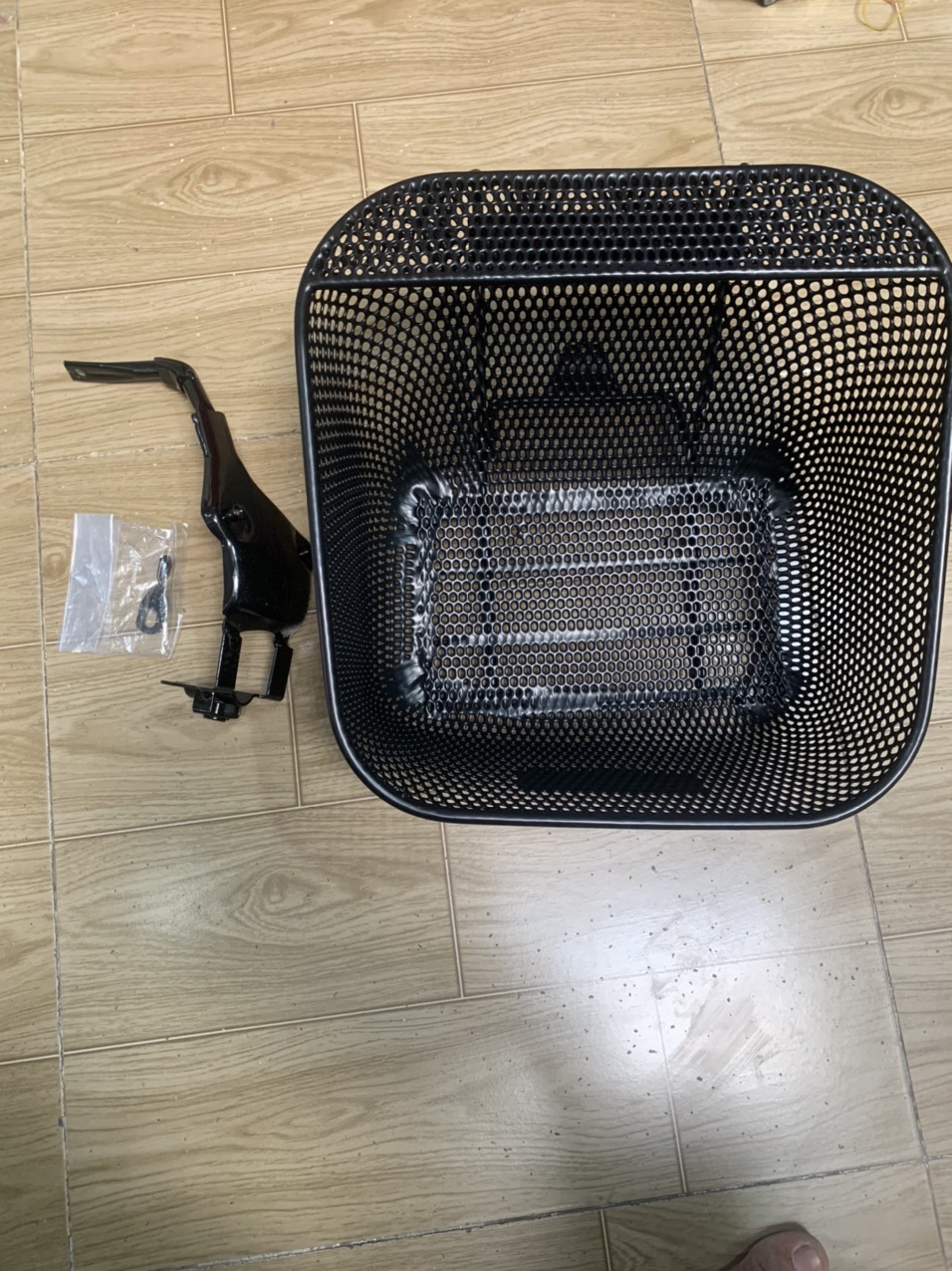 Rổ và bas gắn xe future 125 và wave 125i đời pha đèn led