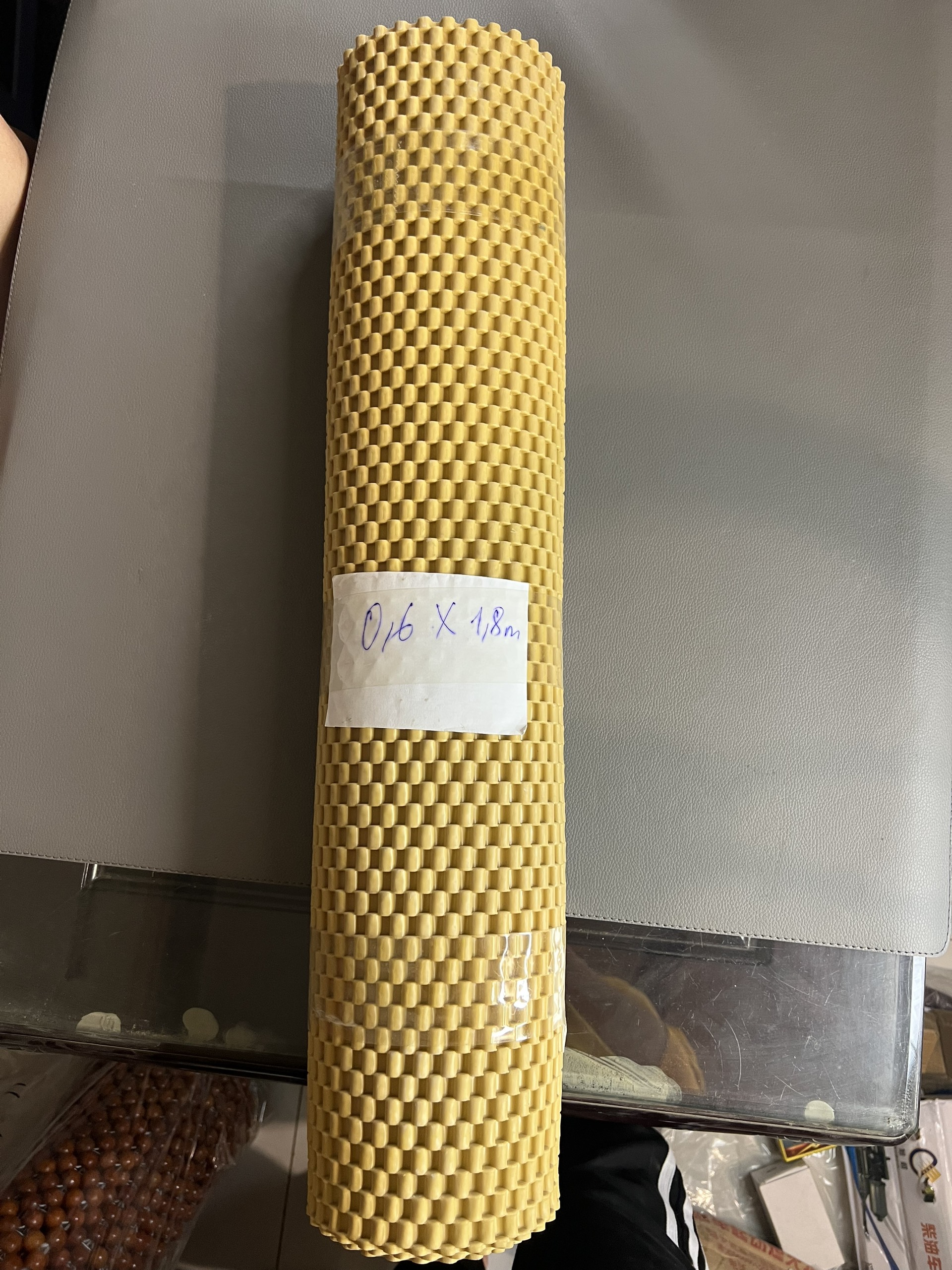 Tấm trải sàn ô tô dài 60 180cm