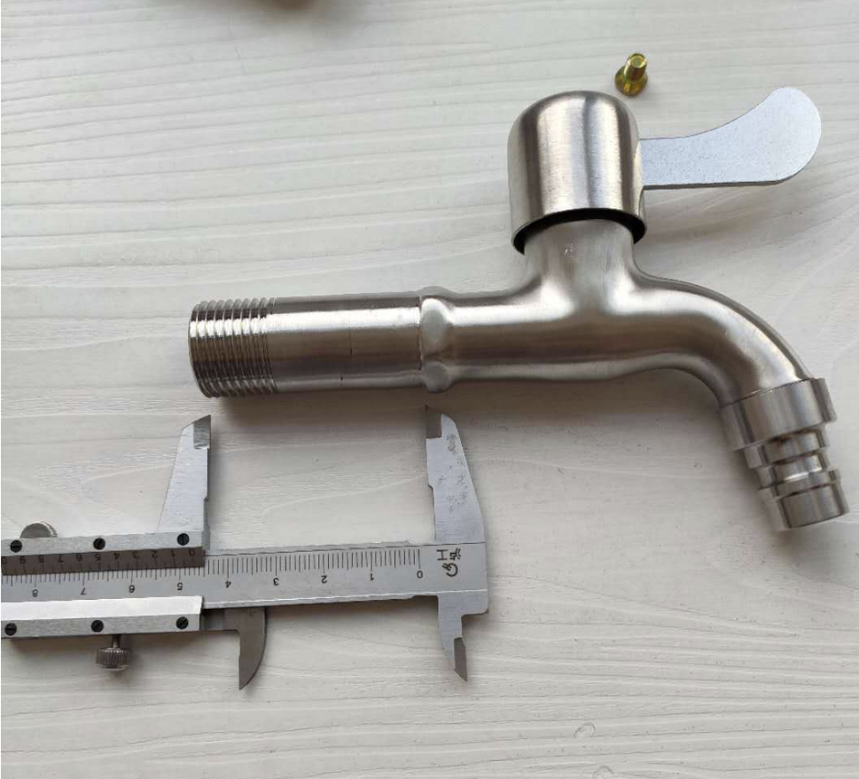 Vòi hồ inox dài