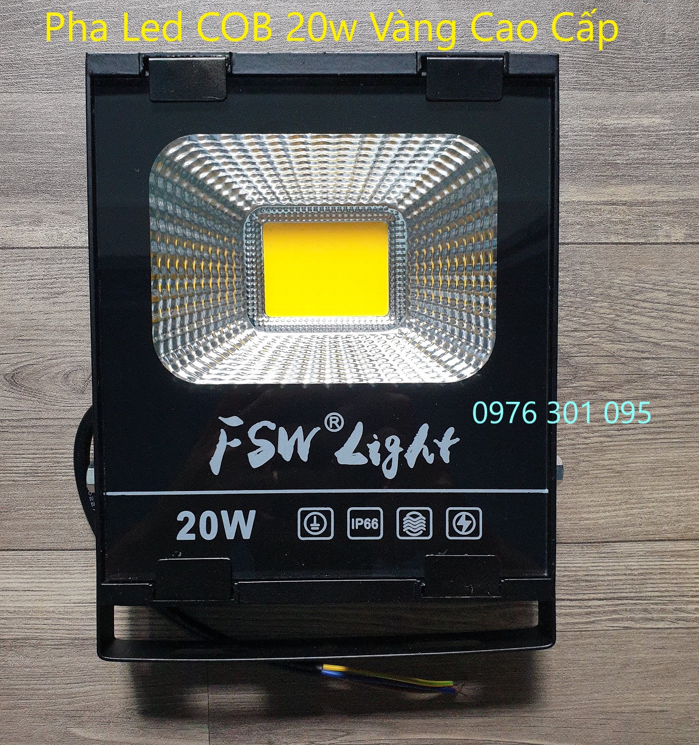 [FSW] Đèn Pha Led 20w thiếu wat và đủ wat - Bảo Hành 2 năm