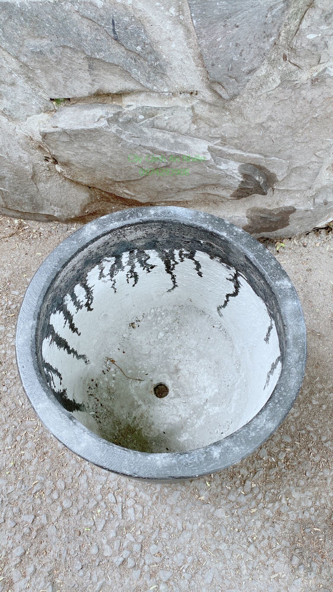 Chậu Xi Măng Trồng Cây 25*25cm (chỉ giao hcm)