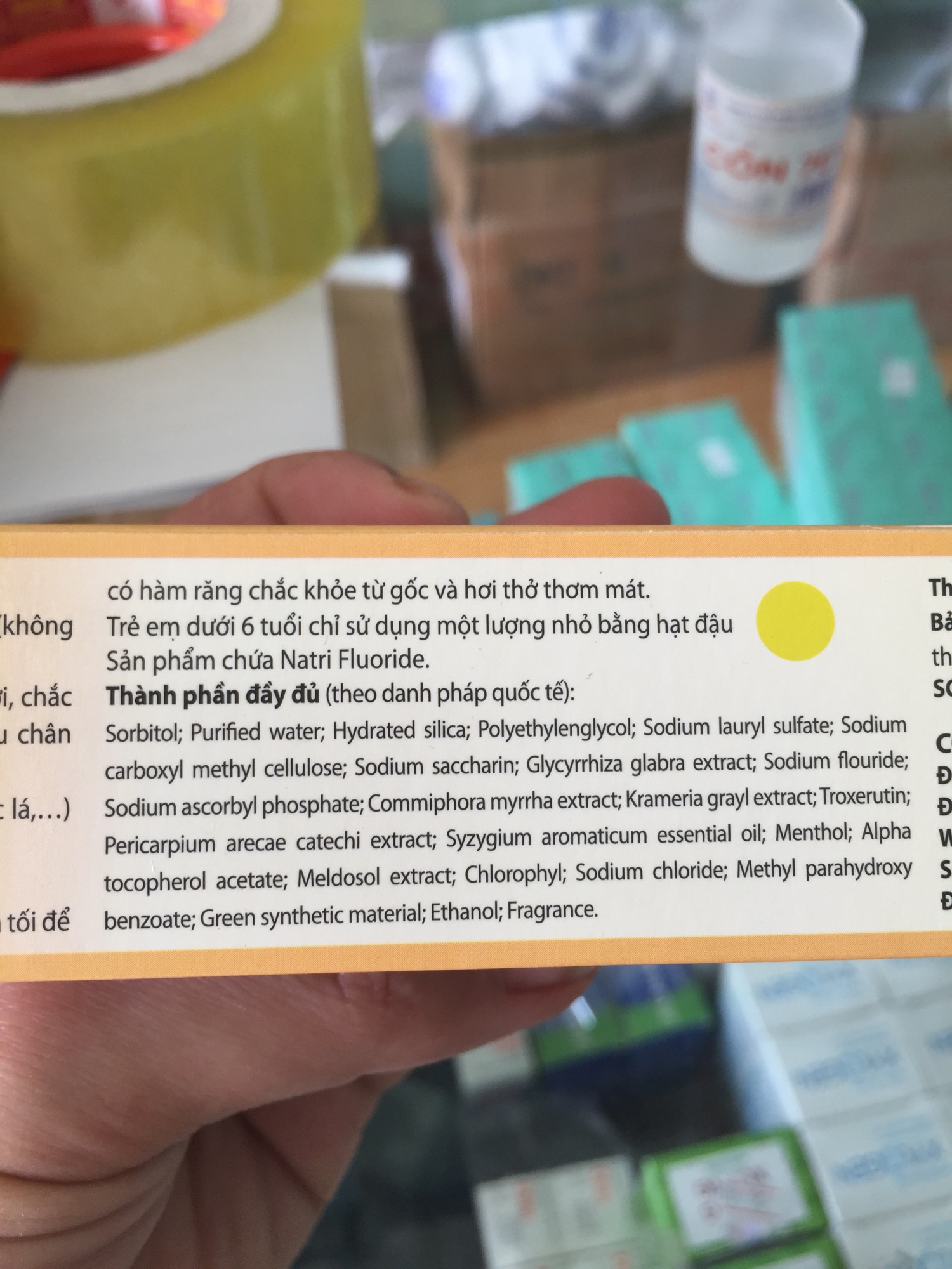 Kem đánh răng dược liệu Ngọc Châu 125gr