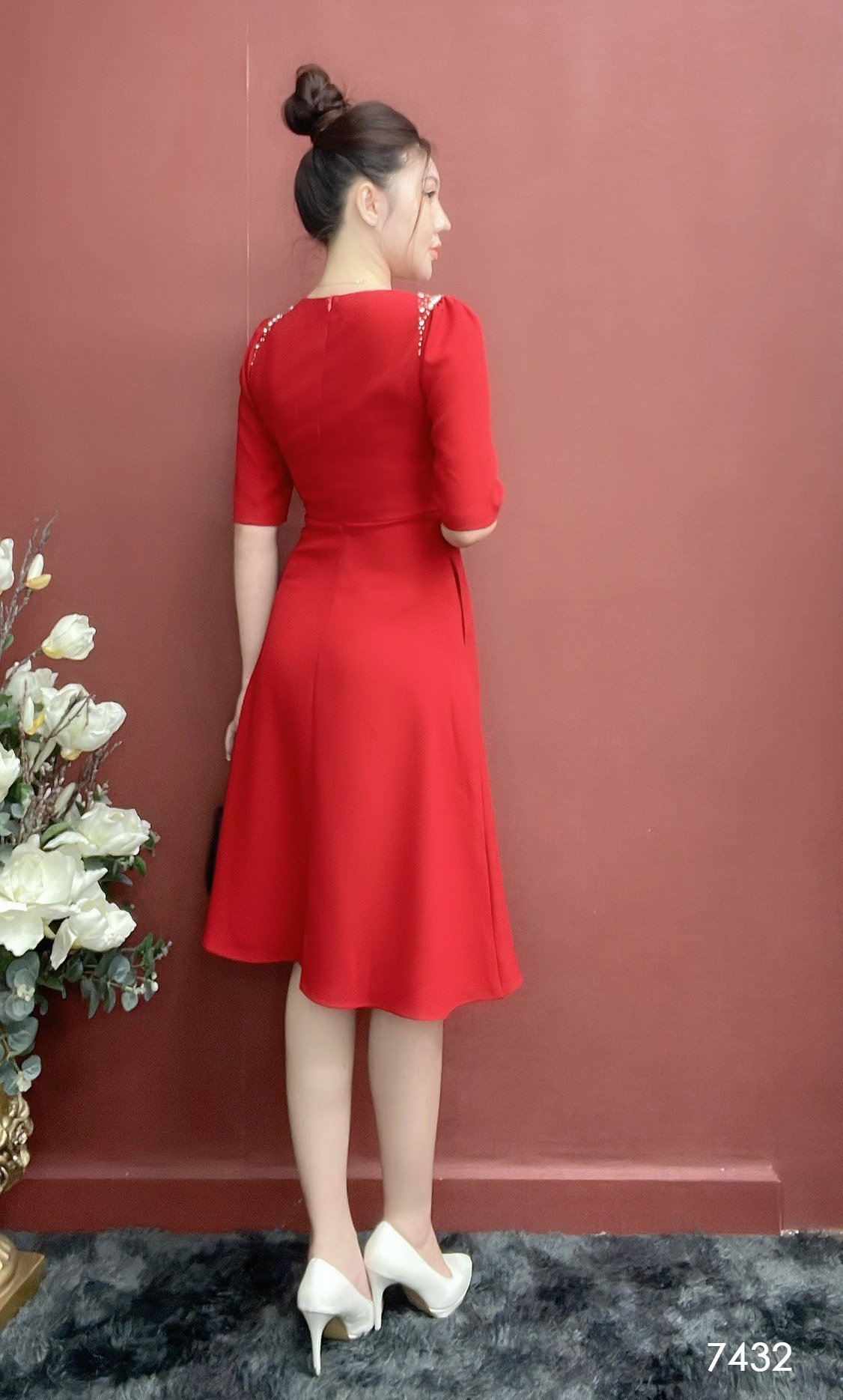 Đầm EMY EM7432 Xoè Đỏ Tay Lỡ