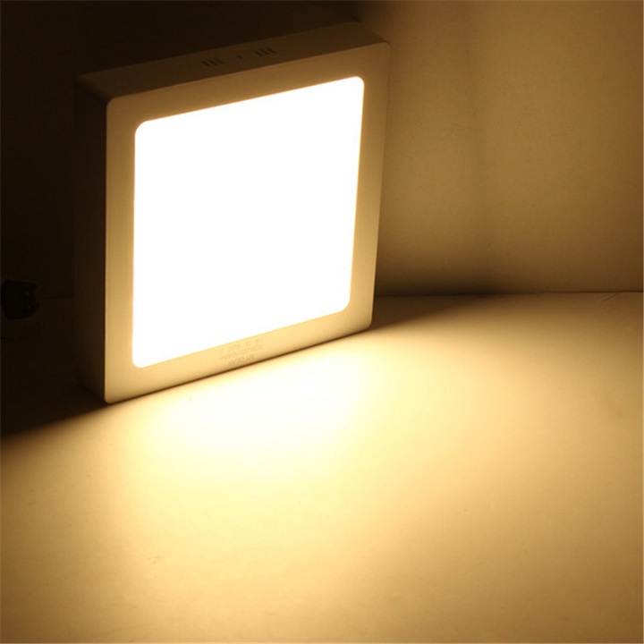 Đèn led ốp trần vuông ánh sáng trắng - md40