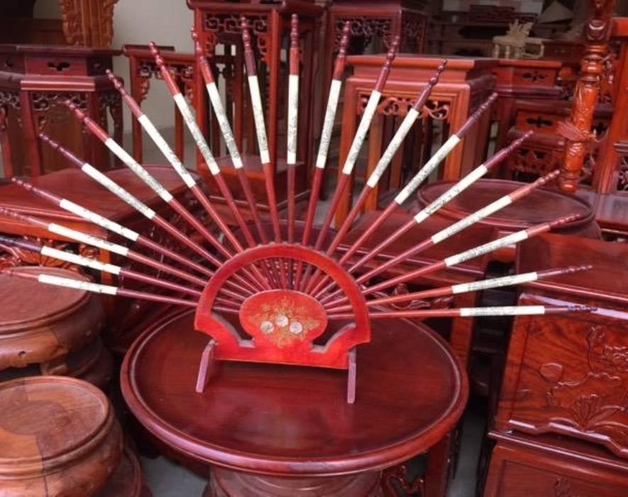 ĐŨA THỜ GỖ HƯƠNG