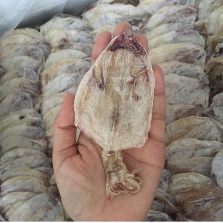 Nữa kí Khô mực (size 100 con/1 kí)