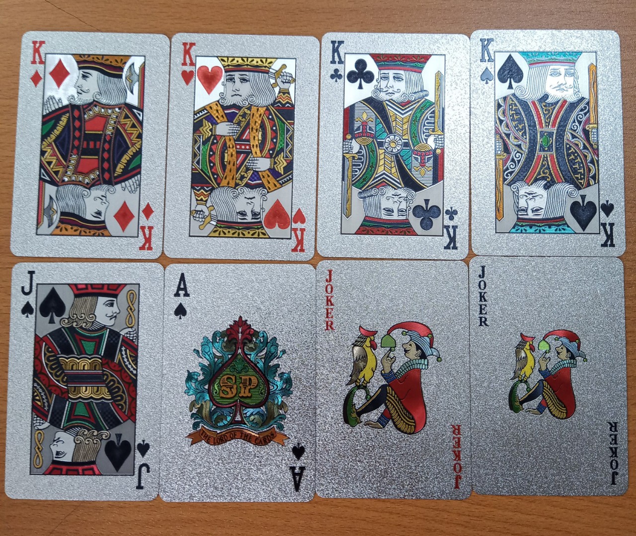 Bộ bài mạ bạc