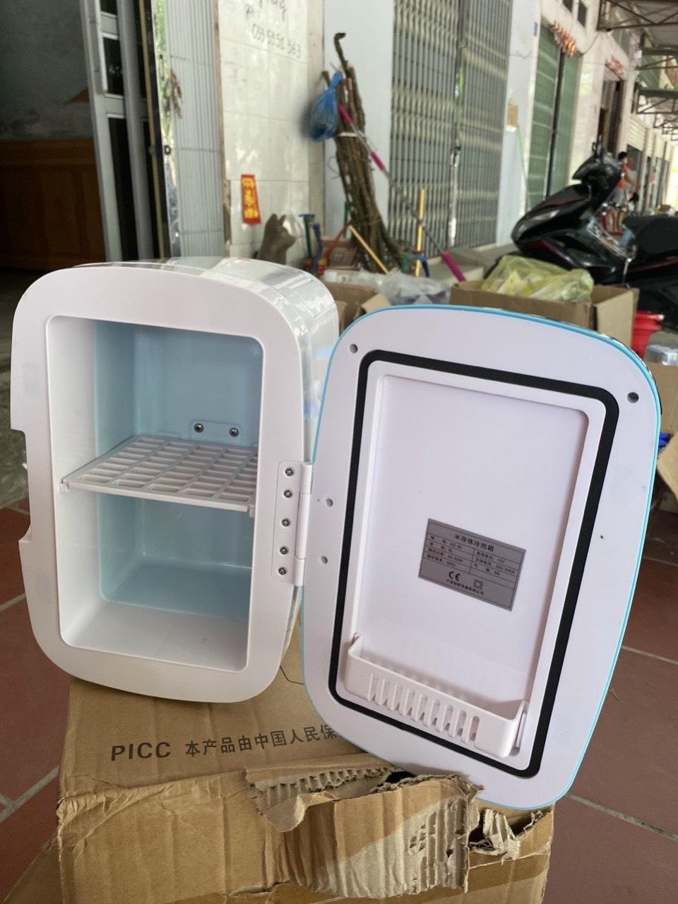Tủ Lạnh Mini Đựng Mỹ Phẩm Và Đồ Dùng Nhỏ