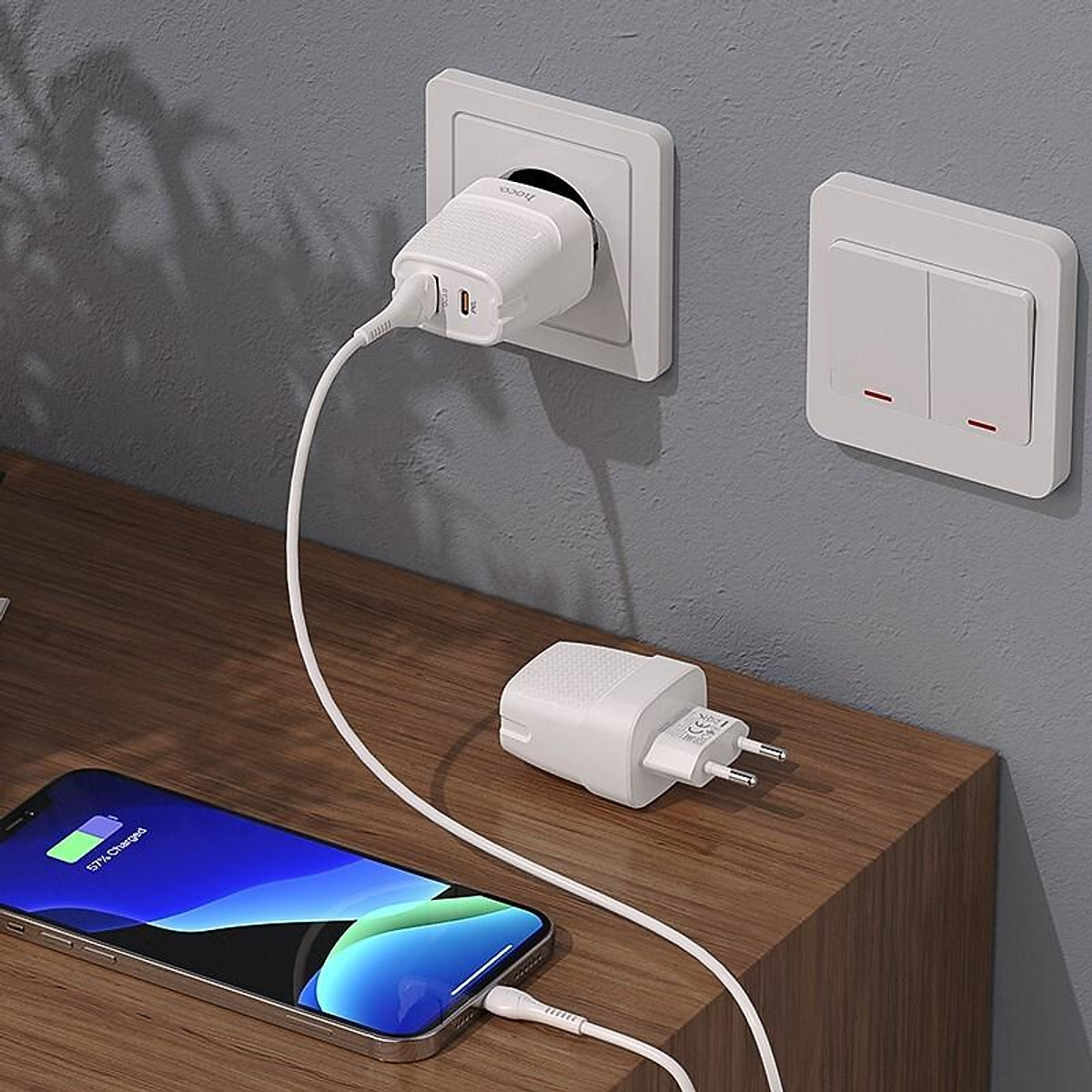 Cốc Sạc Nhanh Hoco C85A Pd20W + Qc3.0 2 Cổng Sạc TypeC Và USB