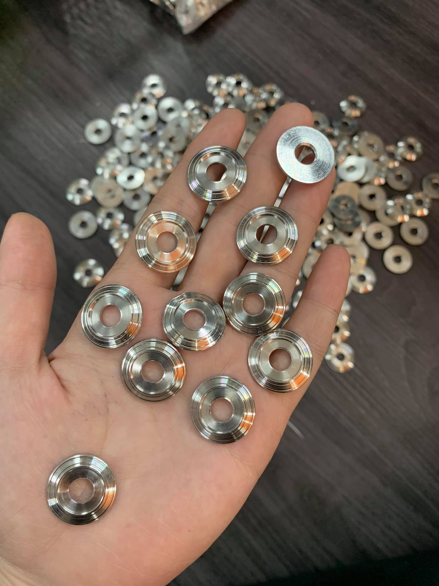 Long Đền Inox 304 lỗ 6Li 8Li 10Li Gắn Nhiều Vị Trí