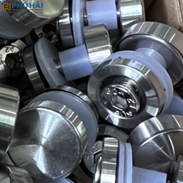 Ốc bắt kính cầu thang sus 304
