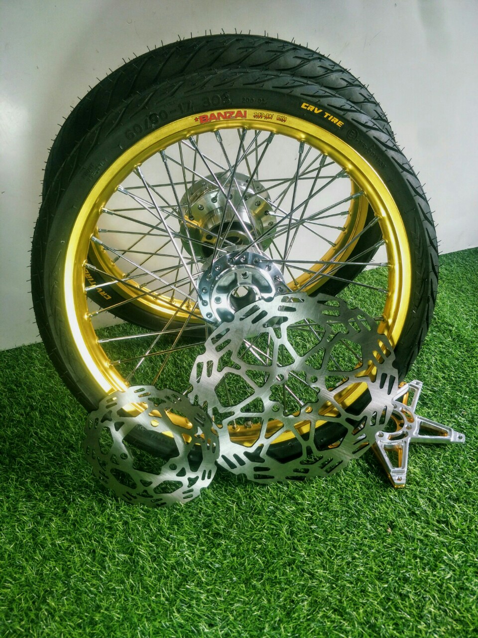 [HCM] CẶP BÁNH CĂM RAIDER SATRIA NIỀNG NHÔM BANZAI THÁI CĂM ĐÙM LOẠI 1 VỎ CRV 60 70 KÈM 2 ĐĨA