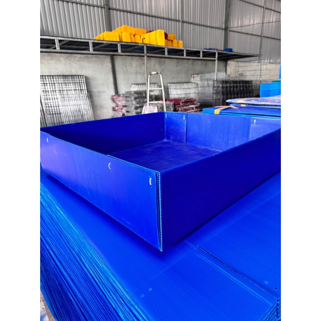 (HCM)Khây nhựa  chuồng gà 1 mét vuông