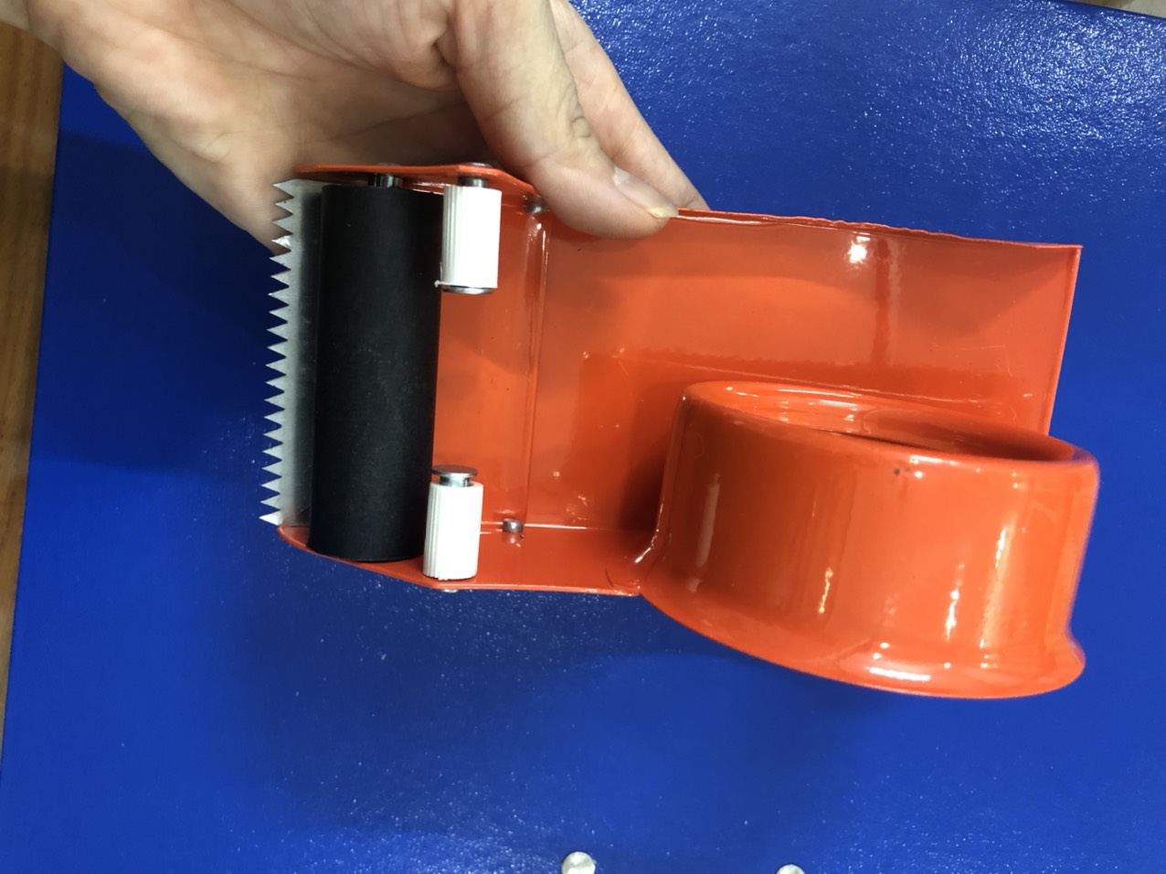 [HCM]Dụng cụ cắt băng keo cầm tay 5F [Cắt keo bằng sắt] - Dân Hoa