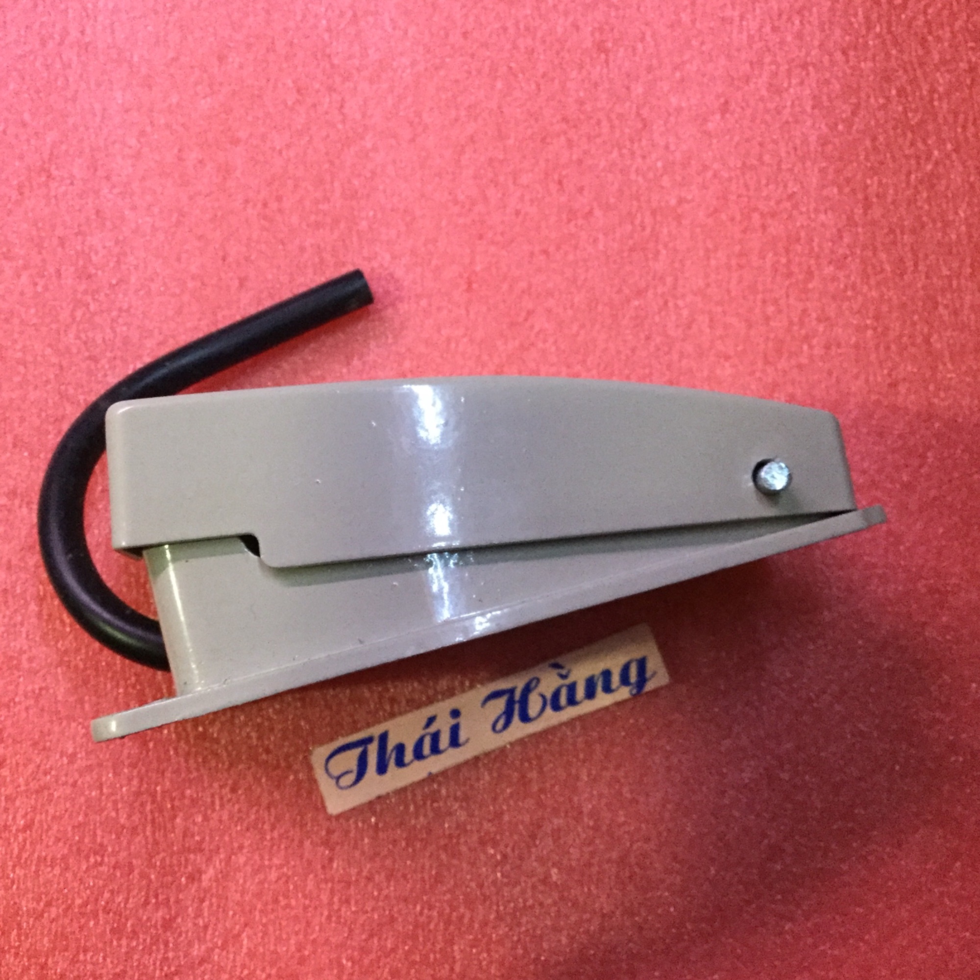 Bàn đạp máy may nhựa EKW-5 A