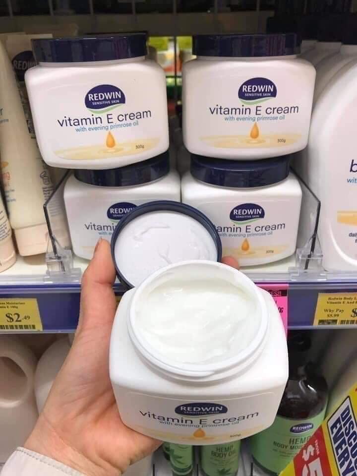 Kem dưỡng da mềm mịn Redwin Vitamin E của Úc.