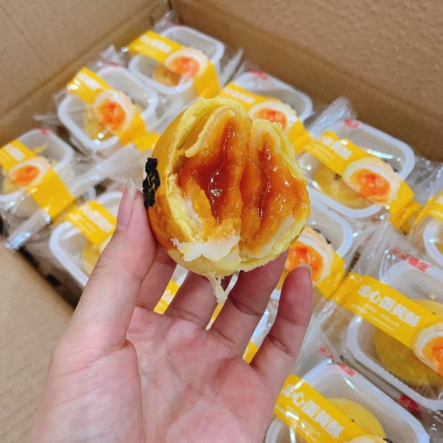 Bánh trứng chảy 15k/ 2 cái