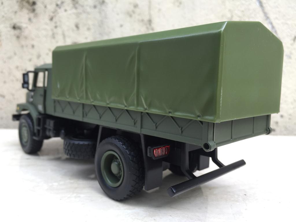 Mô hình xe Quân sự CrAZ 6322  mui bạt 1:36