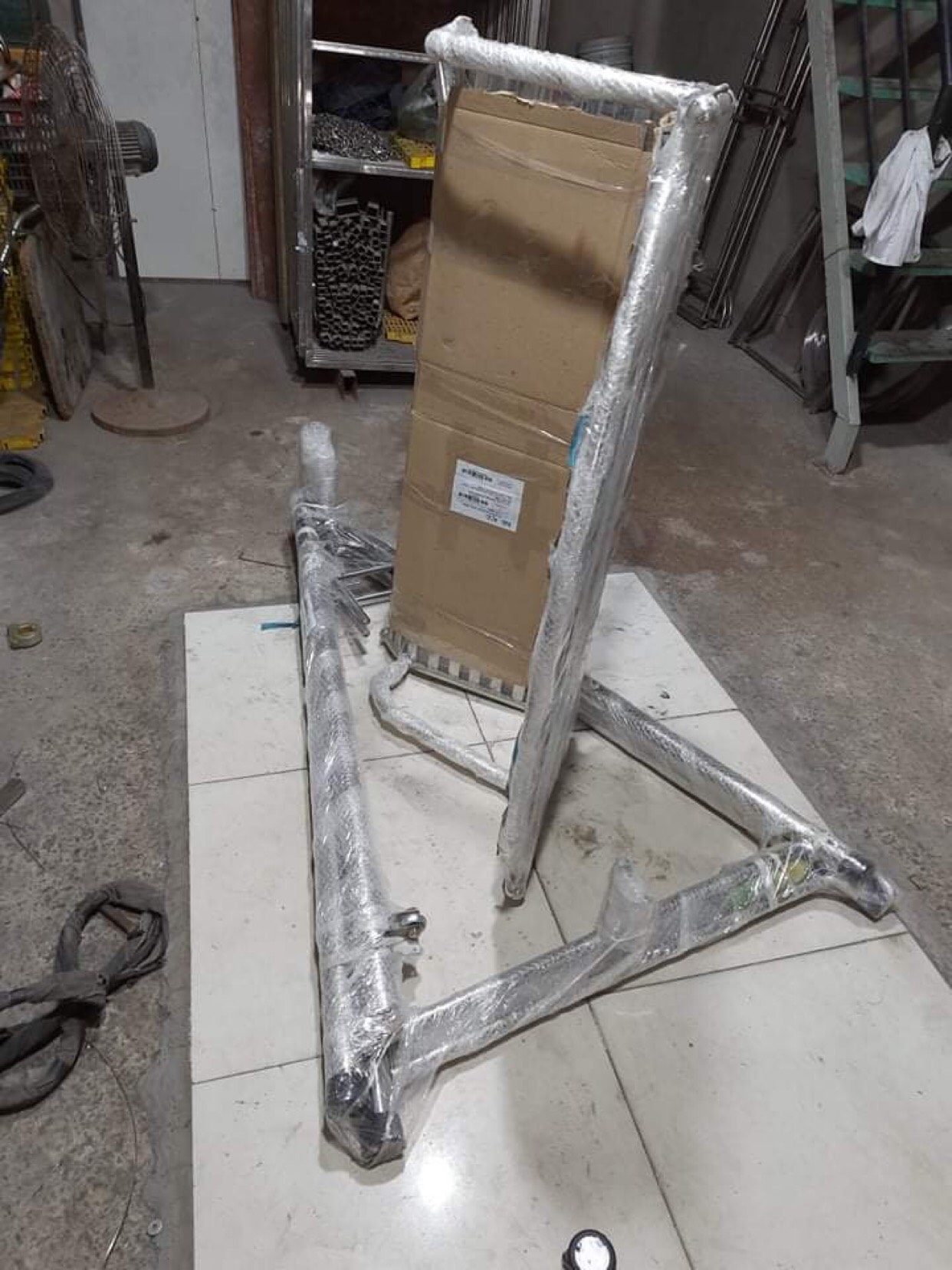 Ghế Xích đu Inox tháo ráp, new 100%.